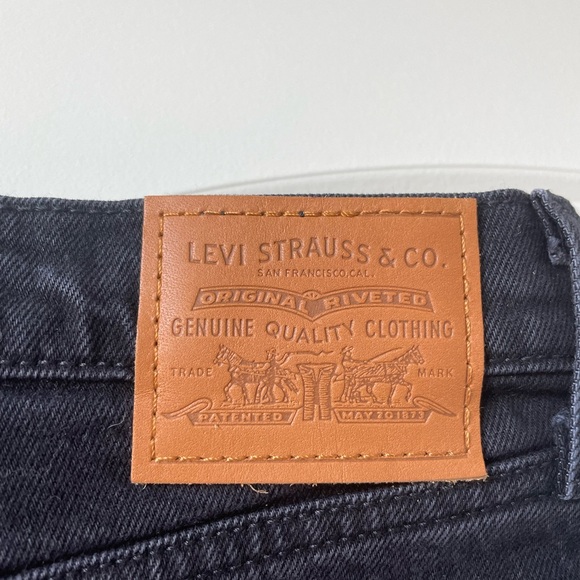 Levi's Women's Ribcage Bootcut Jeans in Black Size 28 - Picture 7 of 8